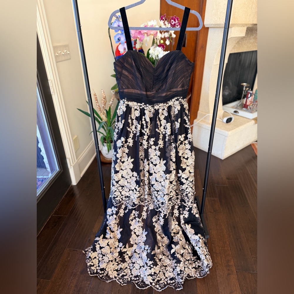 David Meister Chic Beige Dress